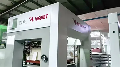 Troqueladora con estampado en foil de cama plana, HF-1060MT