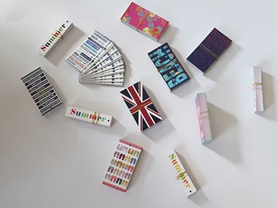 Troqueladora con plegado automático de cama plana
